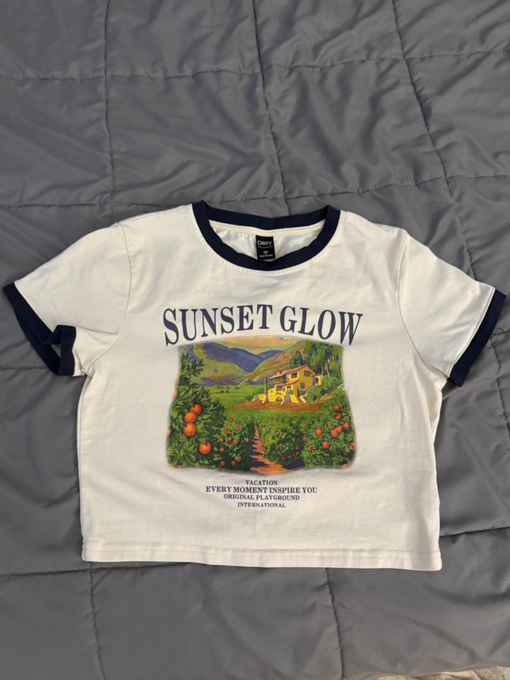 Dazy Women's Cream Sunset Glow Graphic Crop T Shirt Ringer Tee